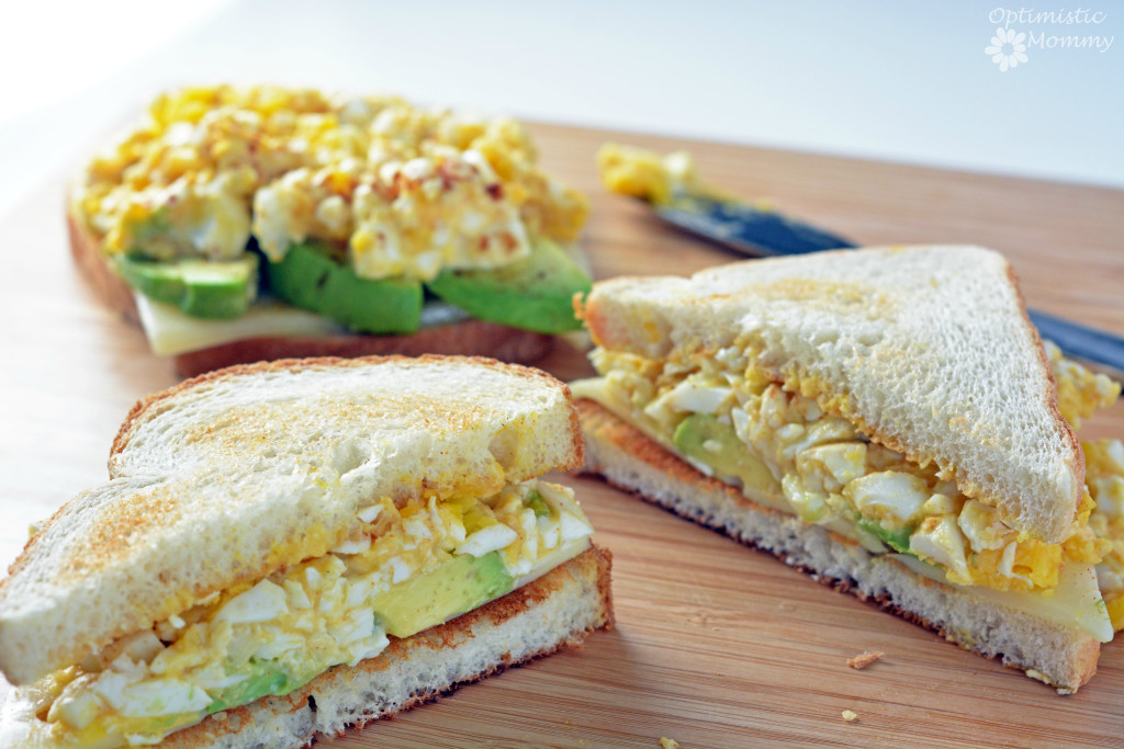 Super Simple Egg and Cheese Sandwich